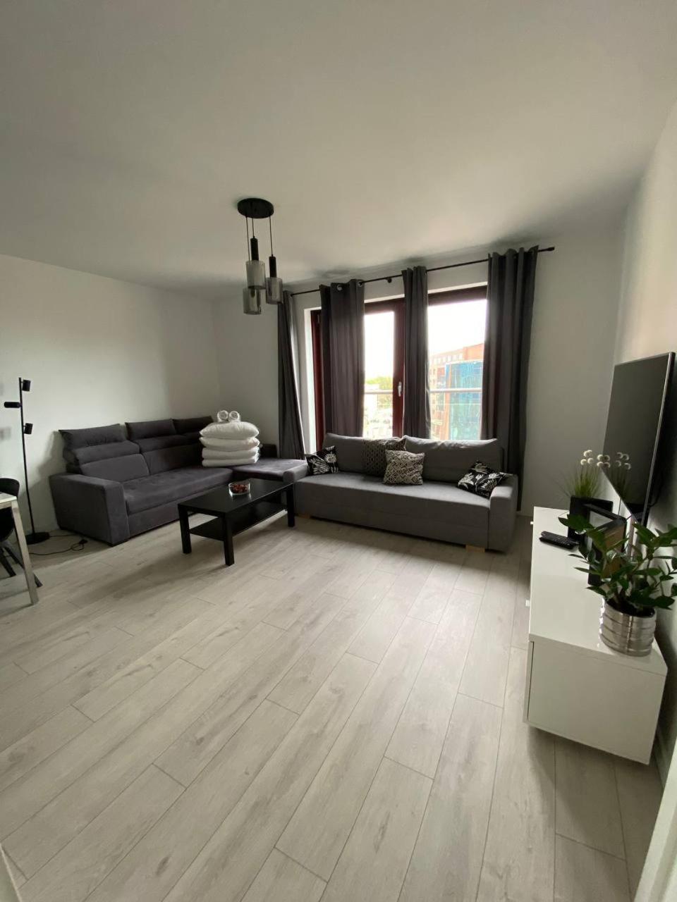 New Apartment Old Town -6 People - 200M Town Hall วรอตซวาฟ ภายนอก รูปภาพ
